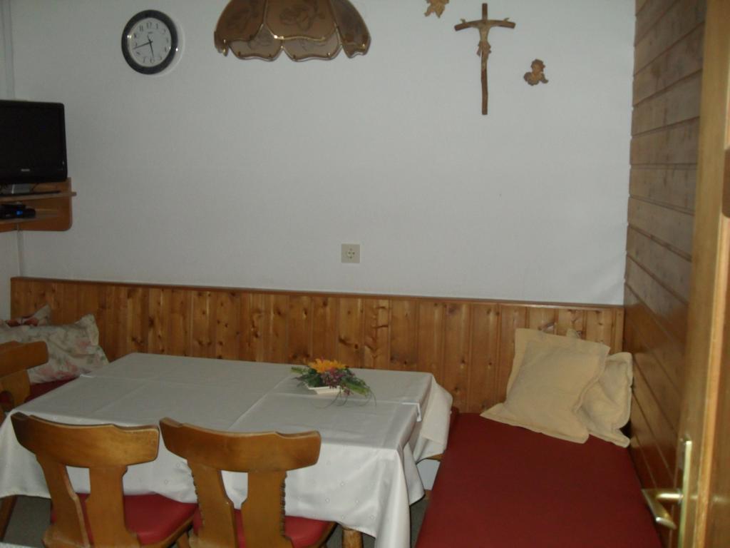 Haus Schellenschmied Lejlighed Pettneu am Arlberg Værelse billede